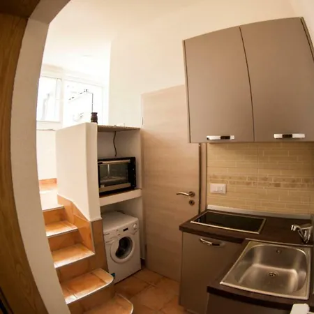 Svetilnik Apartment *