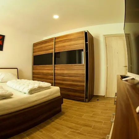Svetilnik Apartment *